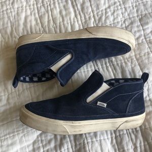 Vans Ultracush suede chukkas 13